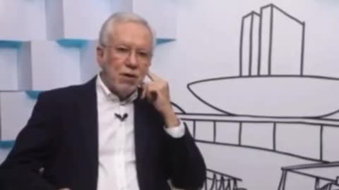 E o Brasil compra milhões de doses desse veneno🤦😡😡