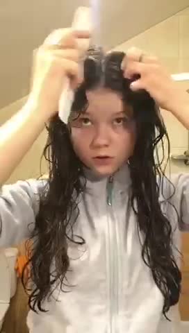 Curly Girl Method - how to wash curly hair