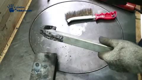 New idea !! Life Hack Chain Wrench