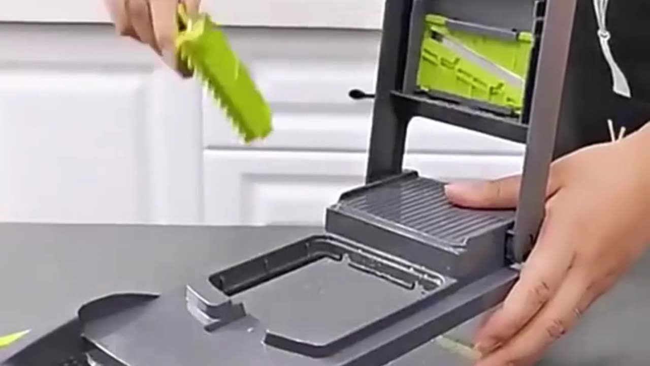 Amazon Finds Hot\Best Selling Product - Vegetable Chopper 13 in 1 - https://amzn.to/3OQhePW