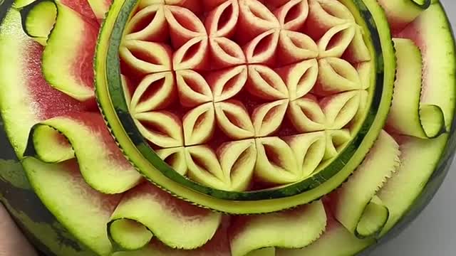 Oh, my God, it looks so good that I can't afford to eat it. It's so beautiful