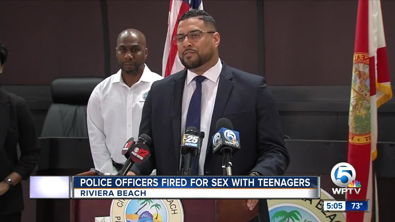 Police officers fired for sex with teenagers