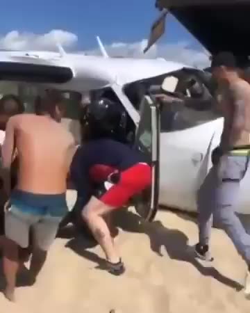 Skydiving plane makes emergency landing in southern Mexico, killing a 62-year-old man on the beach