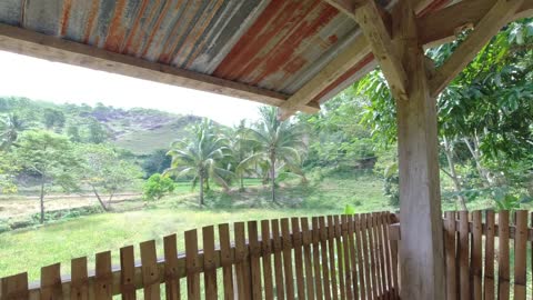 NO SHORTAGE OF FILIPINOS TO HELP YOU OUT