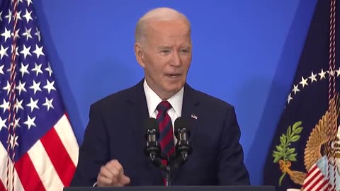 Joe Biden Is Confused When His Teleprompter Shuts Off