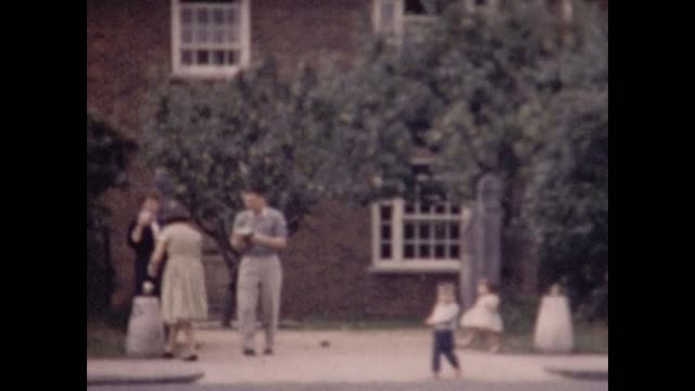 Home in London 1960, Bob, Darla, Bubsy and Julie