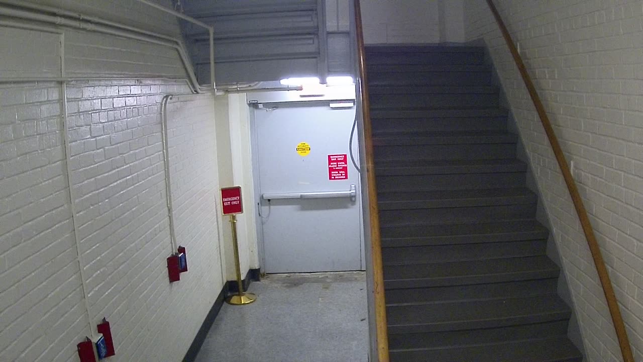 3872FHOB01Stair8_2021-01-06_07h00min43s043ms.mp4