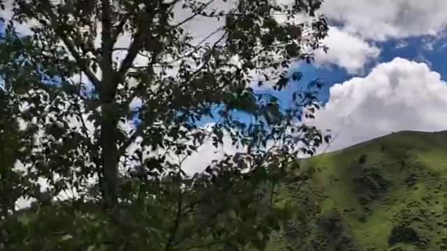You must go to Tibet in this life, all you see along the way are the scenery