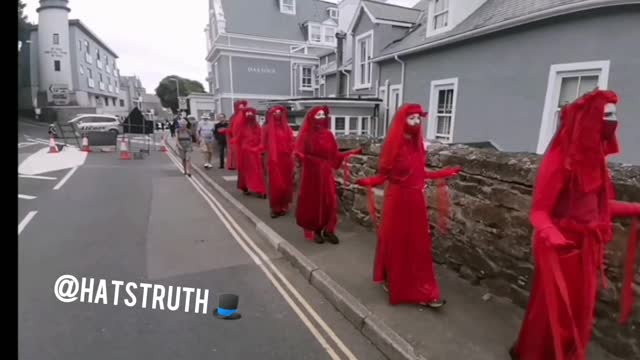 Very strange red druid march in Cornwall by G7 summit