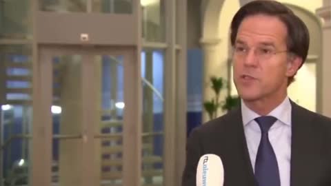 Mark Rutte: Vaccinatiepaspoort zinloos als gevaccineerden besmettelijk zijn (NL)