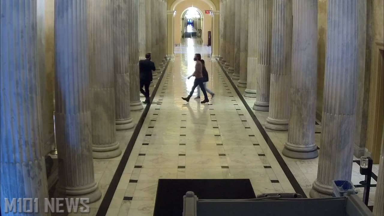 January 6th Footage - Hall of Columns South Door (14h 00min)