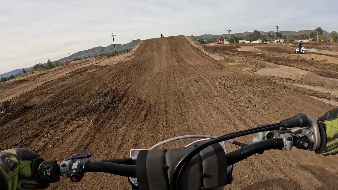 Perris Vet track