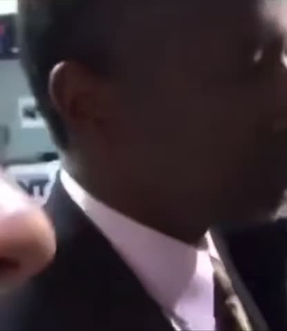 Ben Carson spills tea on Hillary Clinton