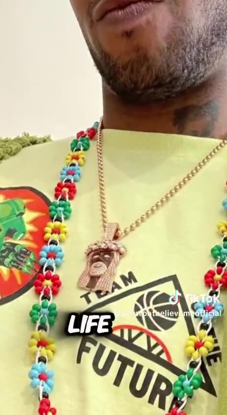 Demonic Statues of Kid Cudi is Appearing All Over The World WTF 😂