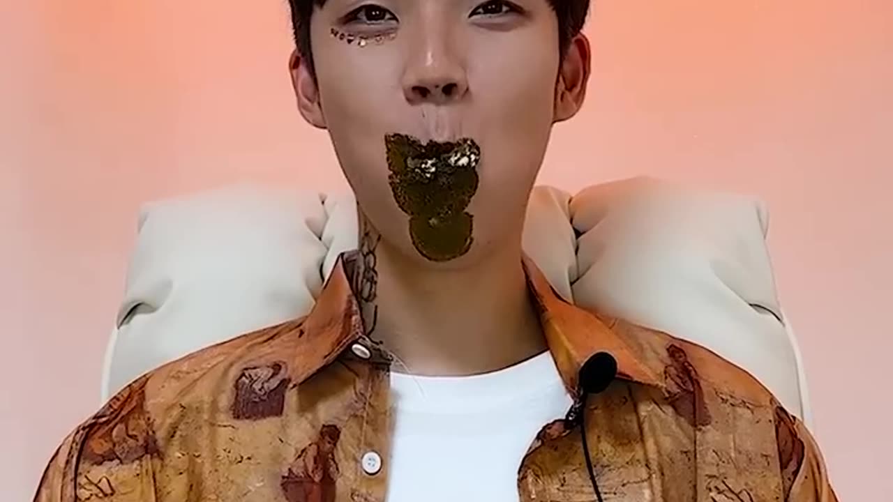 Random Brown food MUKBANG💩