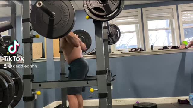 325lbs (148kg) squat PR