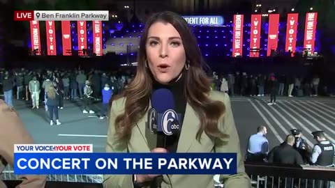 Harris campaign's Election Eve rally on Ben Franklin Parkway draws lengthy lines as event kicks off