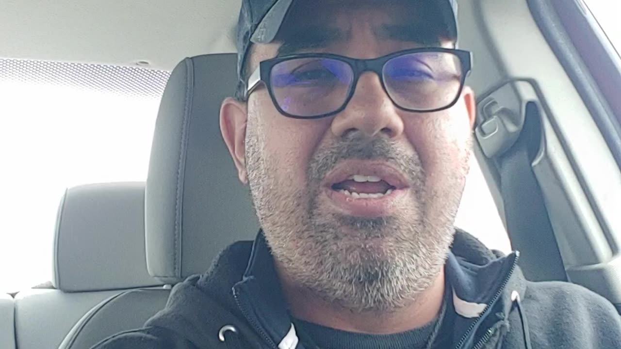 Somehow illegal aliens are ok to walk around in Texas.