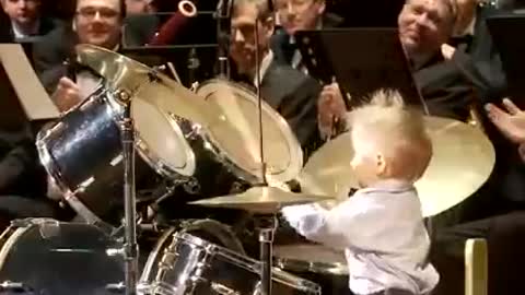 5 year Old Russian Drummer - CAN CAN