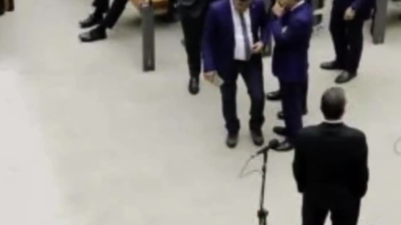 Ele não!!!!!!
