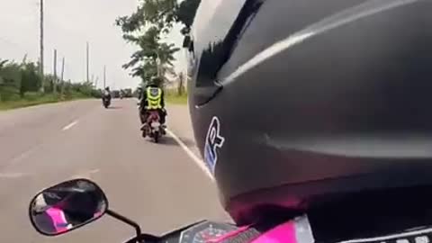 Lady Riders on the Road😍