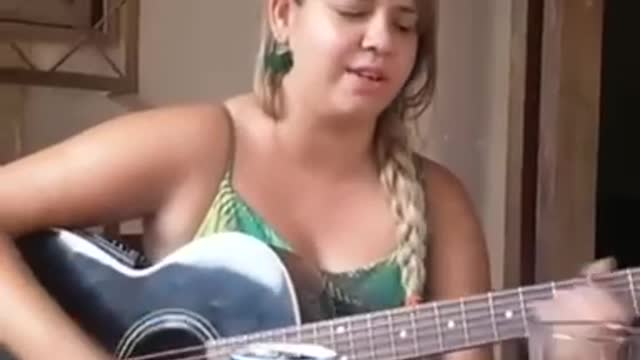 MARÍLIA MENDONÇA