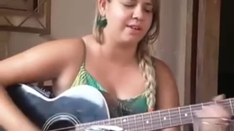 MARÍLIA MENDONÇA