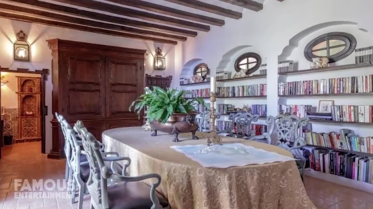 Michael Douglas & Catherine Zeta-Jones | House Tour | $4 Million New York Mansion & More