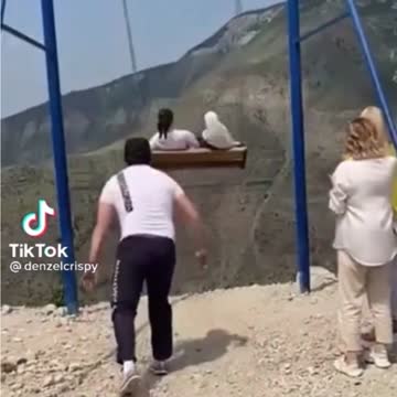 DON'T LOOK! 😱😱😱 THIS VIDEO IT'S REALLY SCARY!!! 😱😱😱