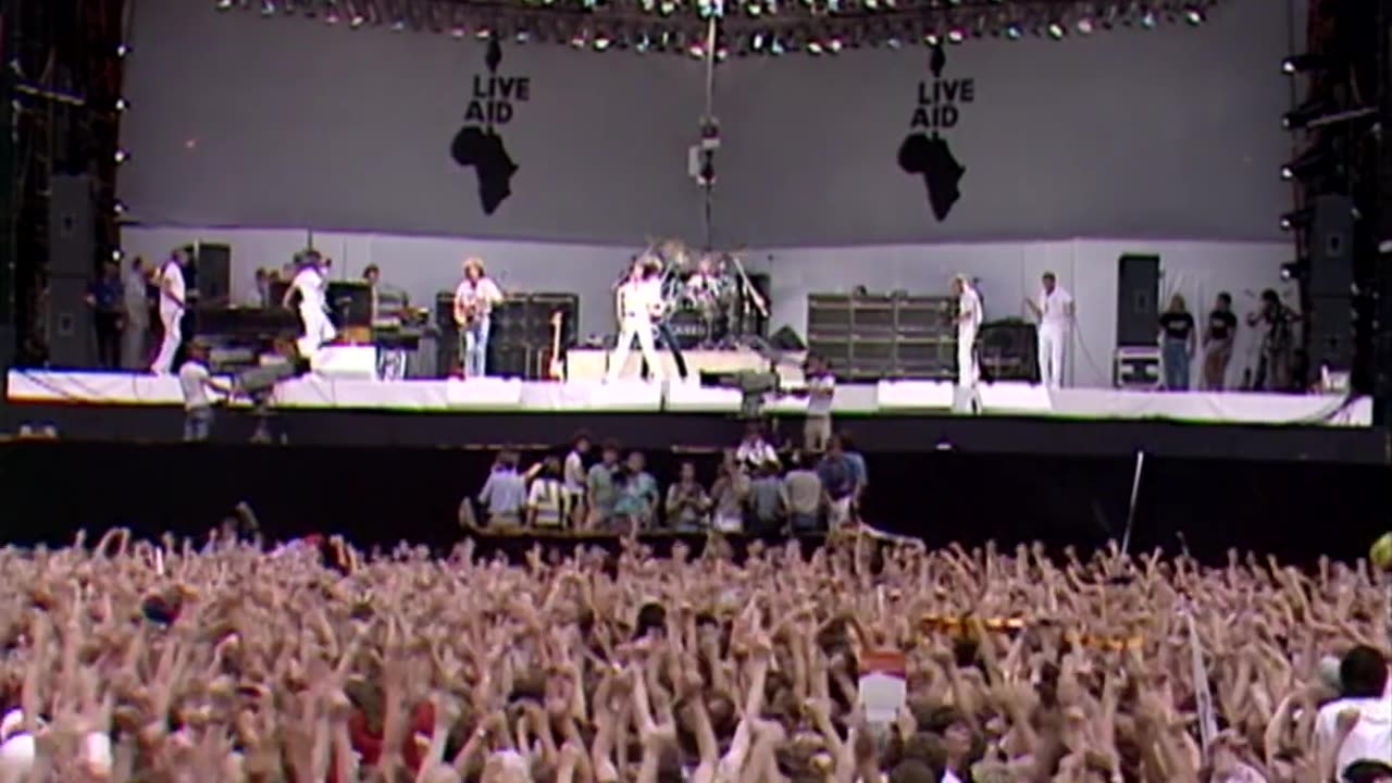 Queen - We Are The Champions (Live Aid 1985)