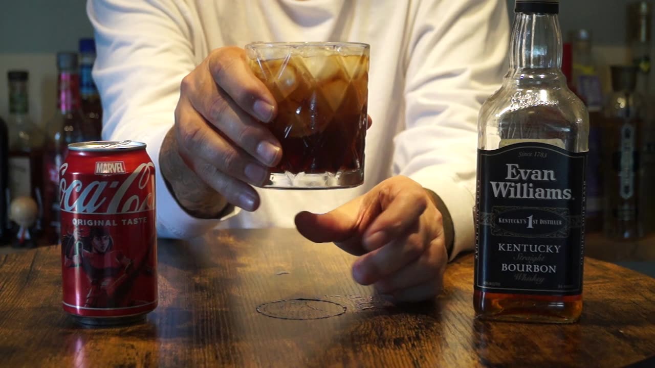 Evan Williams Straight Bourbon Whiskey & Coke