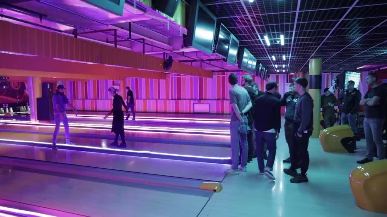 How to create a high end depth commercial behind hte scene