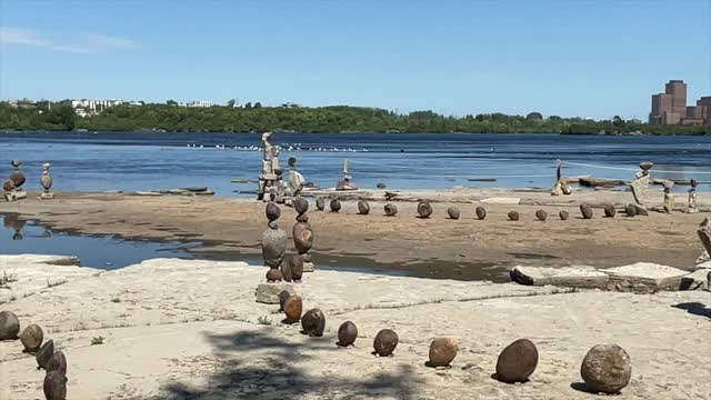 Remic Rapids Rock People... Pretty Cool.....