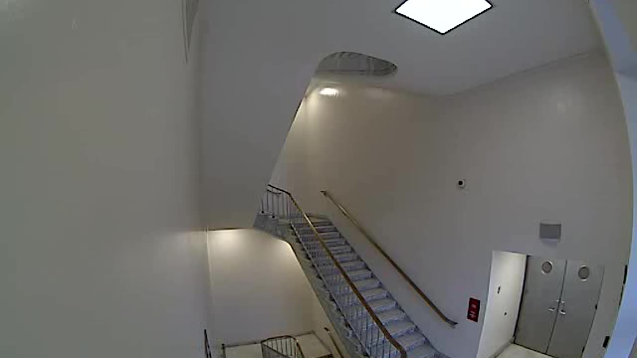 3150RHOB01Stair8_2021-01-06_16h00min02s887ms.mp4