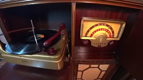 1948 Zenith Cobramatic Plays The Stripper