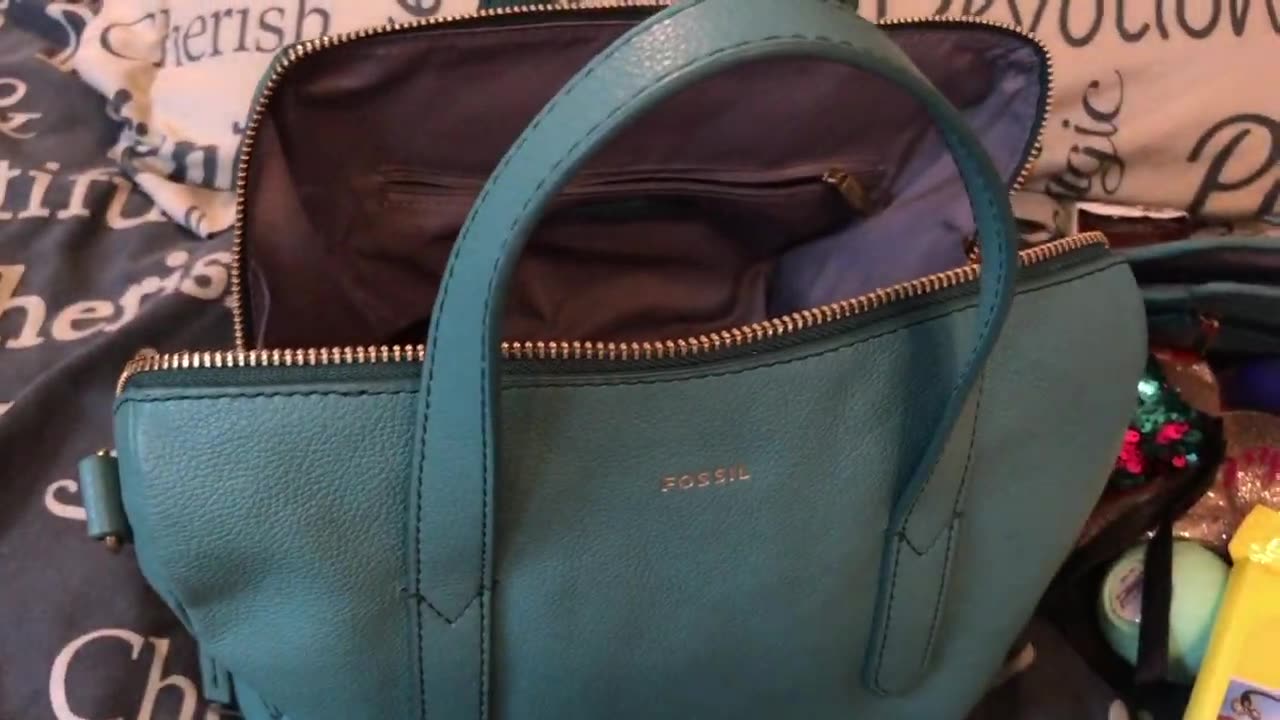 What's in my Teal Fossil Sydney Satchel & matching wallet