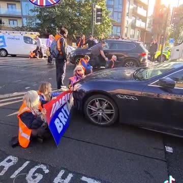 Police arrested 38 Climate change Protestors near the Blackwall Tunnel entrance London