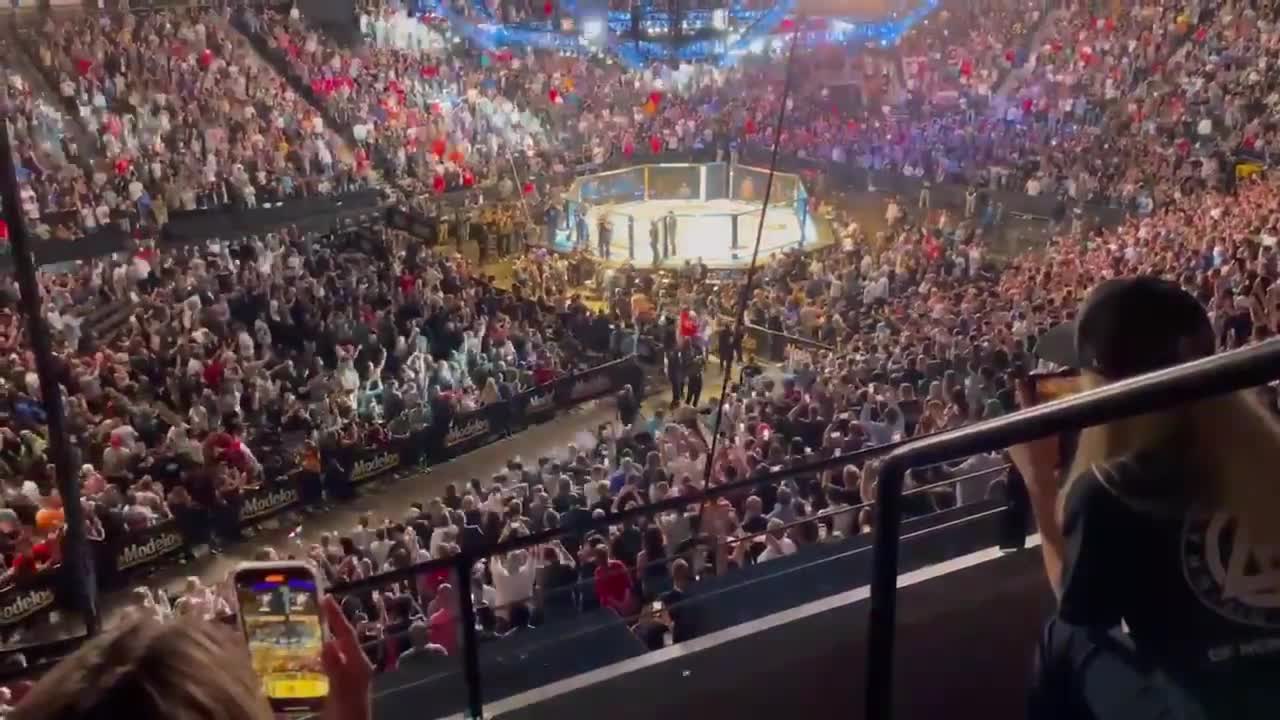 Packed indoor crowd at UFC 261 in Jacksonville,Florida last night.