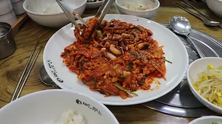 It's Korean stir-fried fish. It's delicious when you mix it with rice.