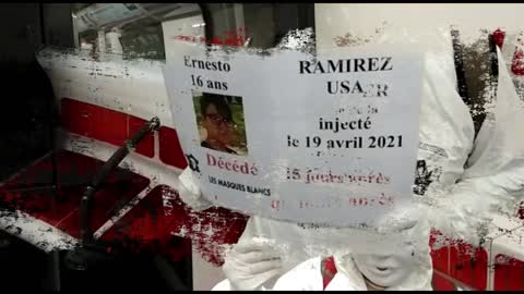 Les Masques Blancs Action Pancartes Die Dead dans le Métro le 9 Octobre