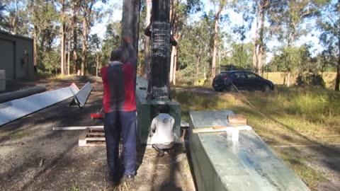 Lifting the mast