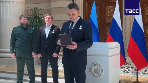 Ramzanu Kadyrovovi byl udělen titul Hrdina Luhanské lidové republiky