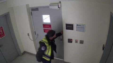 5180CHOBBANorthLobbyStair8_2021-01-06_22h20min03s690ms.mp4