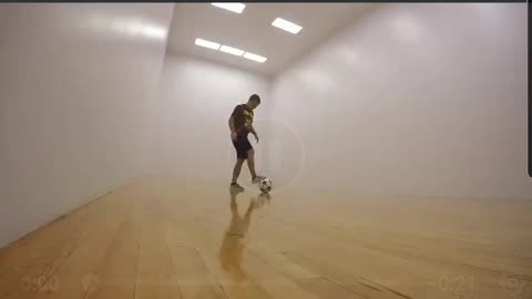 Crazy Soccer Flick Up