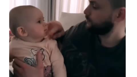 Dad vs baby sound is soo cute 😘😘