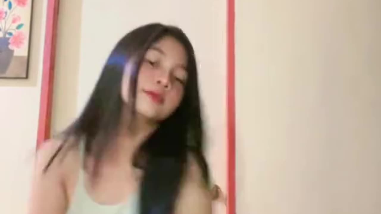 hot girl dancing video