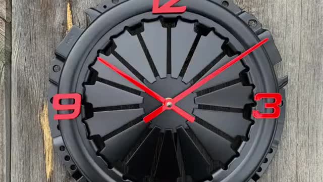 A clock designed and modified by automobile accessories.