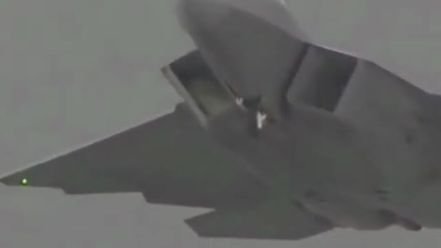 Smooth Take-Off Of A F-22