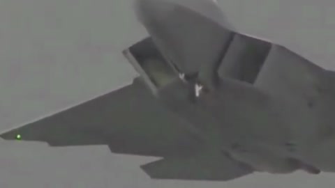 Smooth Take-Off Of A F-22