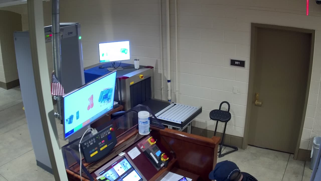 5132CHOBBAGarageScreening1_2021-01-06_09h56min11s527ms.mp4